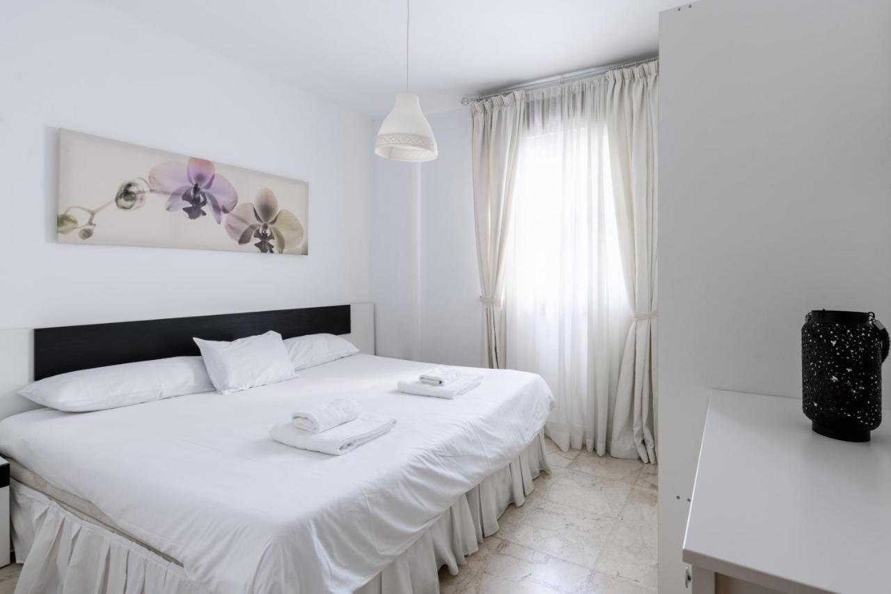 Holi-Rent Apartamento Procurador Sevilha Exterior foto