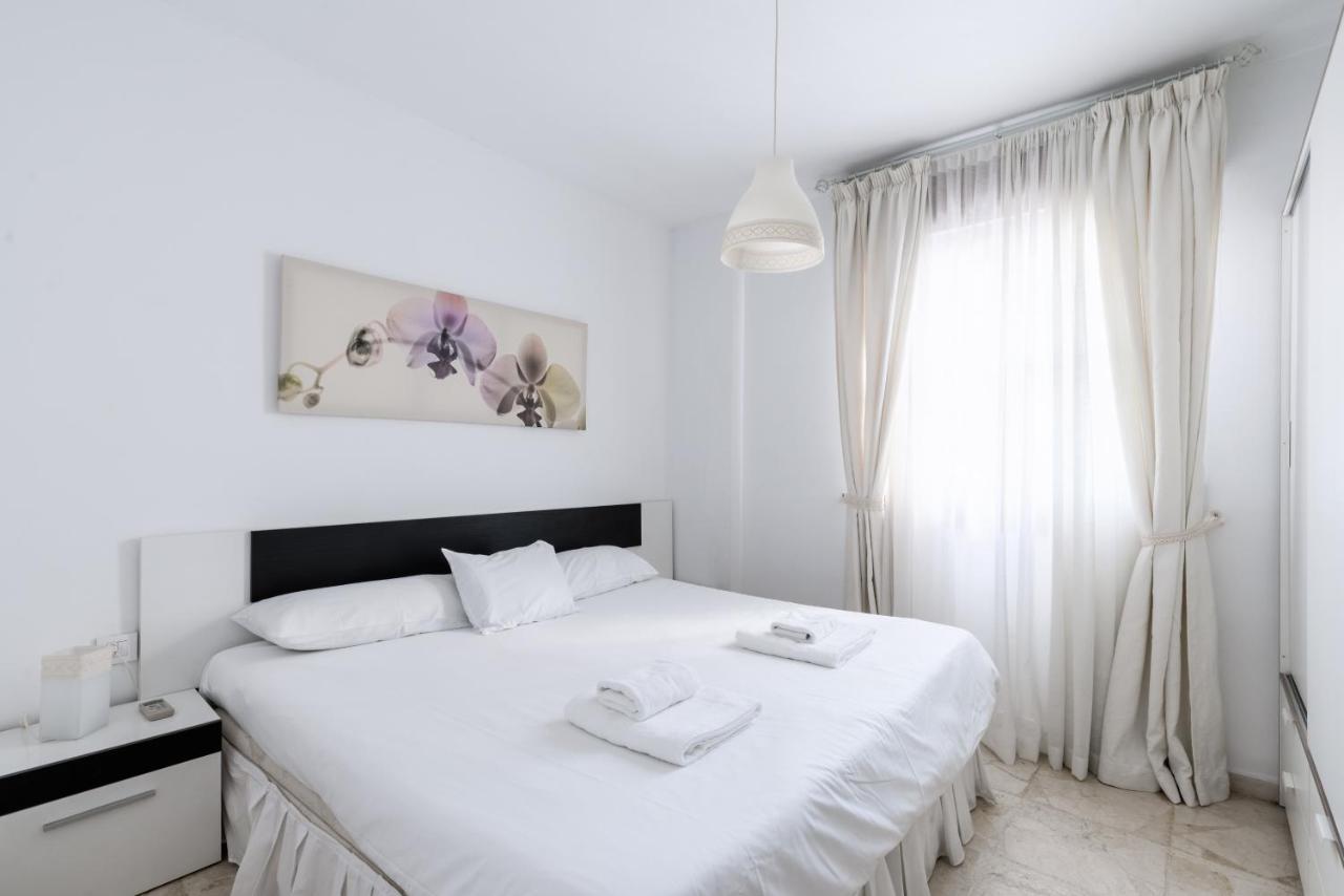 Holi-Rent Apartamento Procurador Sevilha Exterior foto